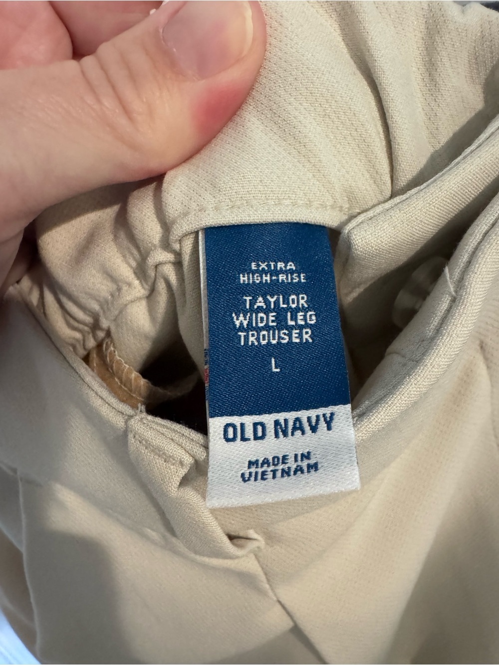 Old Navy Wide Leg Pants in Light Beige - Picture 4 of 4